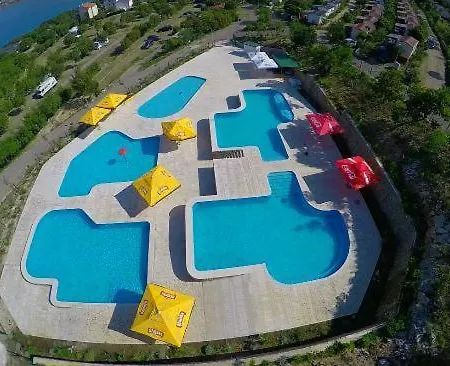 Mobile Home Apartment Camp Klenovica Exterior photo